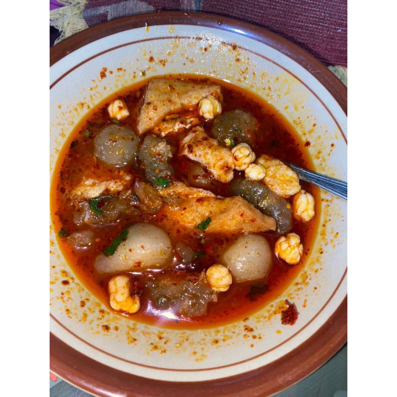 

CIRAWANG/ CIRAWIT/ BASO ACI TULANG RANGU BAWANG/ JEWOL/ RULANG RANGU SAPI/ KUAH CHILI OIL/ SAMBAL SEGAR/ HALAL/ TASIKMALAYA