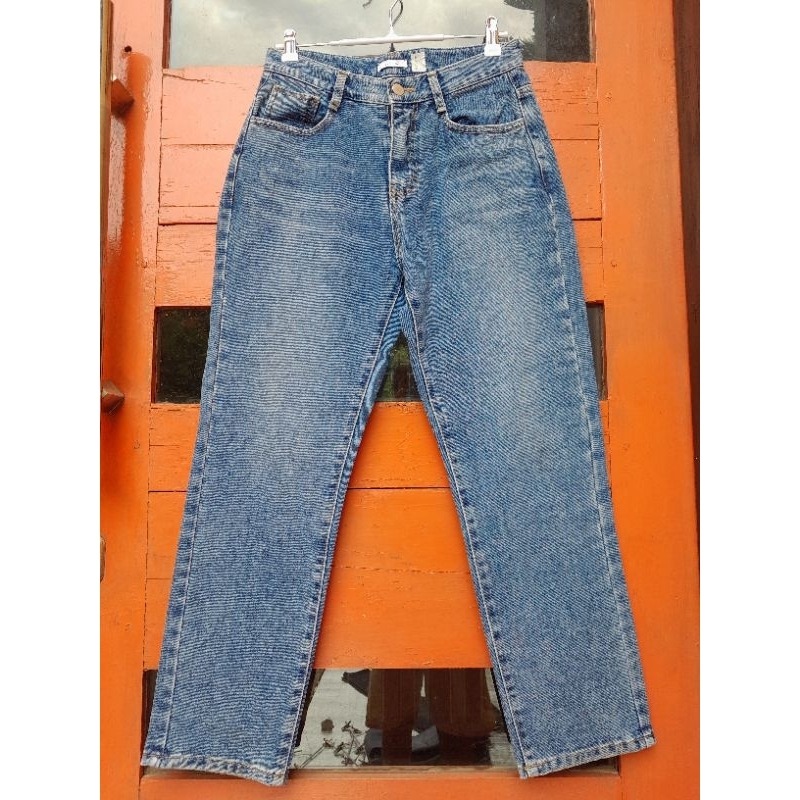 Celana Boyfriend Jeans Hw, Boyfriend Jeans Hw, Hw Jeans, Jeans Bf Hw, Celana Bf Jeans, Bf Jeans Hw