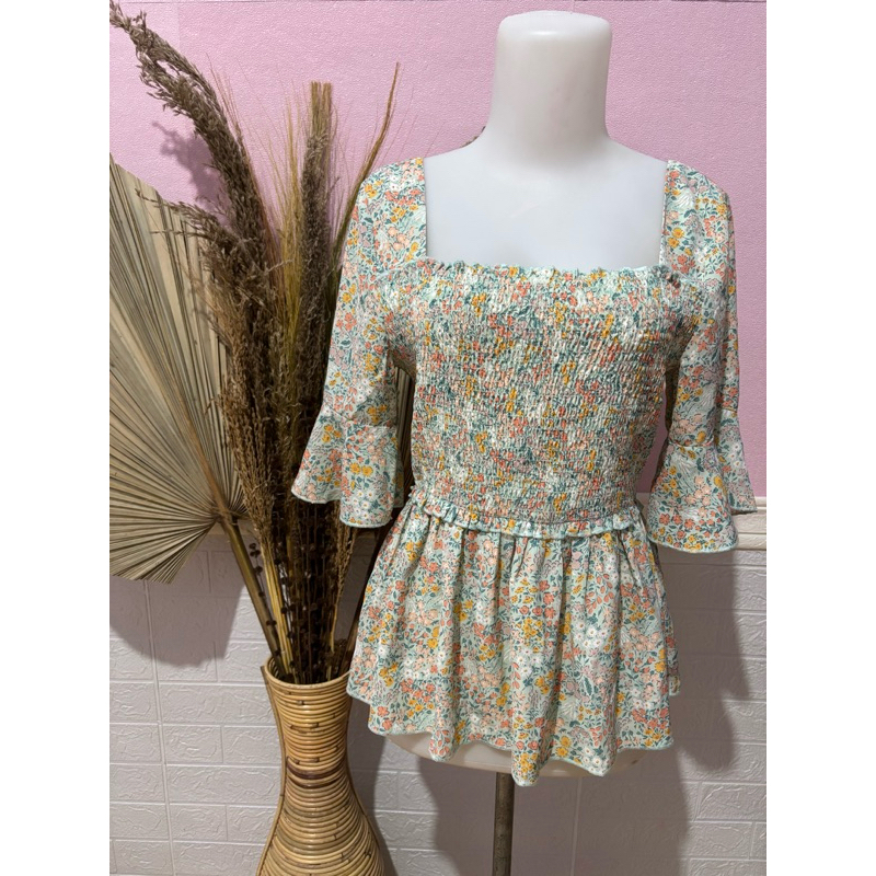 Blouse Sabrina Bunga