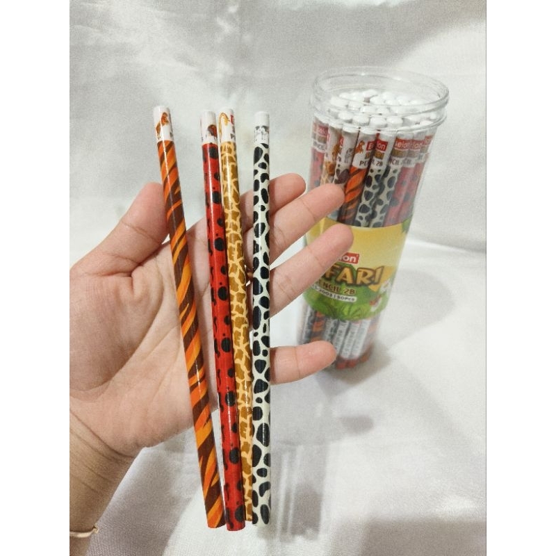 

pensil tabung animals