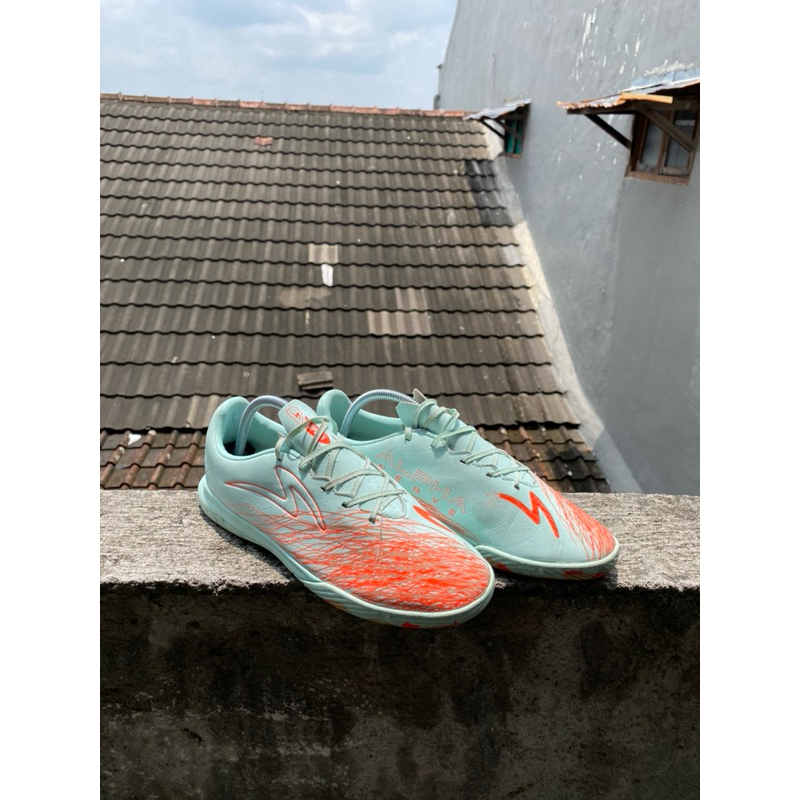 SEPATU FUTSAL SPECS ACCELERATOR ALPHA NERVE SECOND