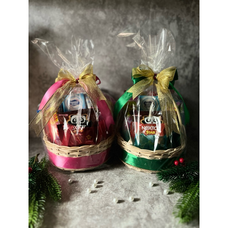 

Hampers Snack/ Parcel Ulang Tahun / Bingkisan Hari Guru/ Bingkisan Hari Ibu vs Bu Bu