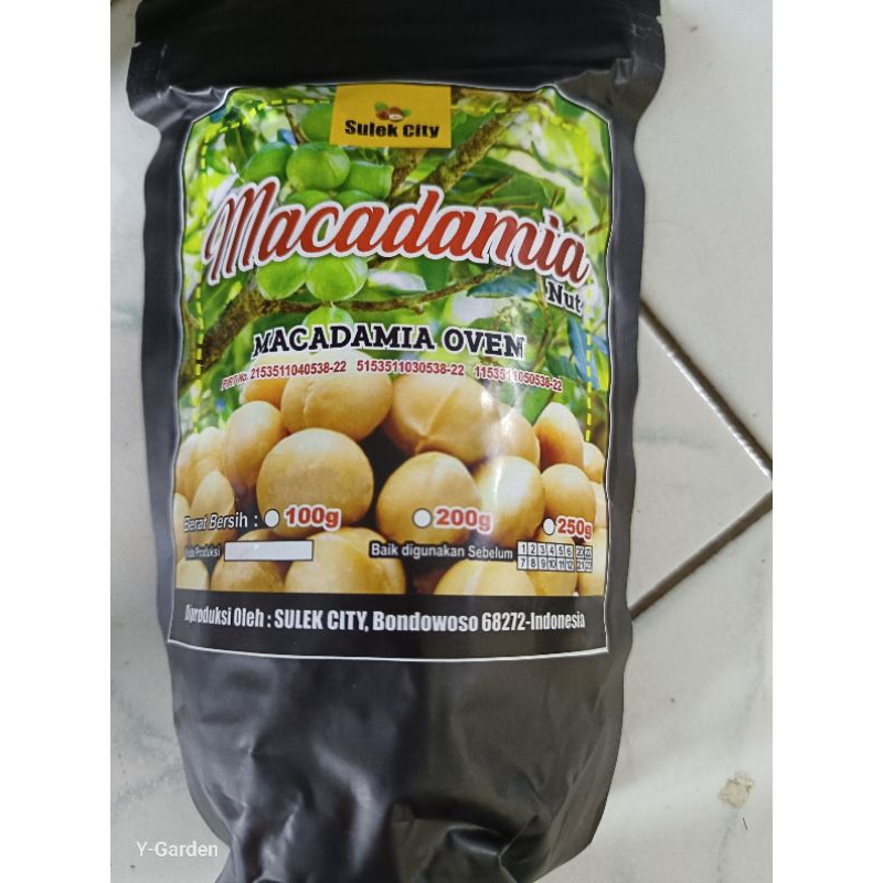 

Macadamia Roasted. kacang Makadamia matang 250gr