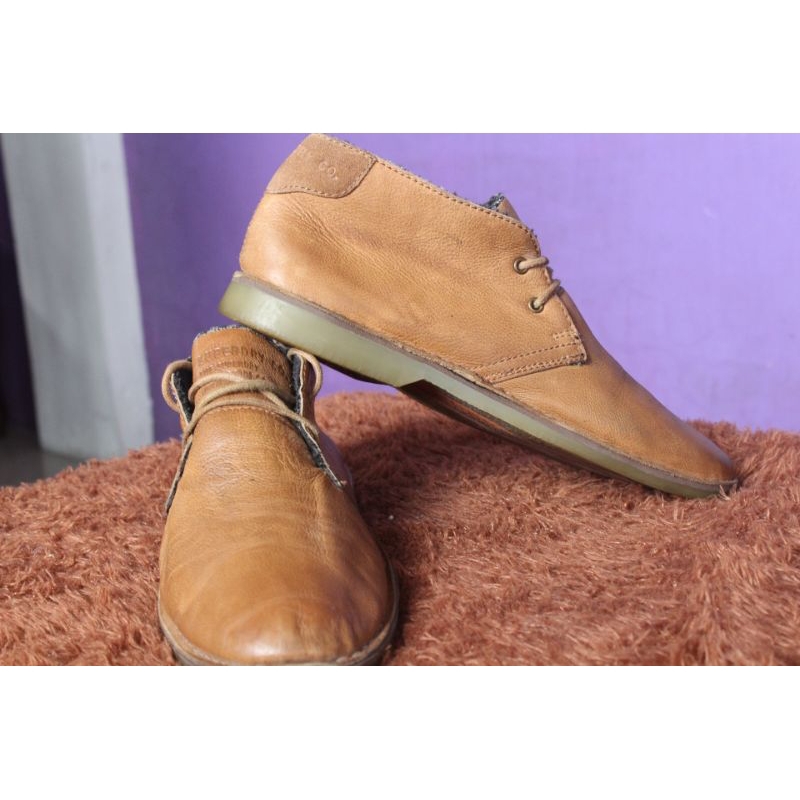 Sepatu Chukka Boot" The Superdry co, upper kulit tapak keras. Size 43 insole 280.
