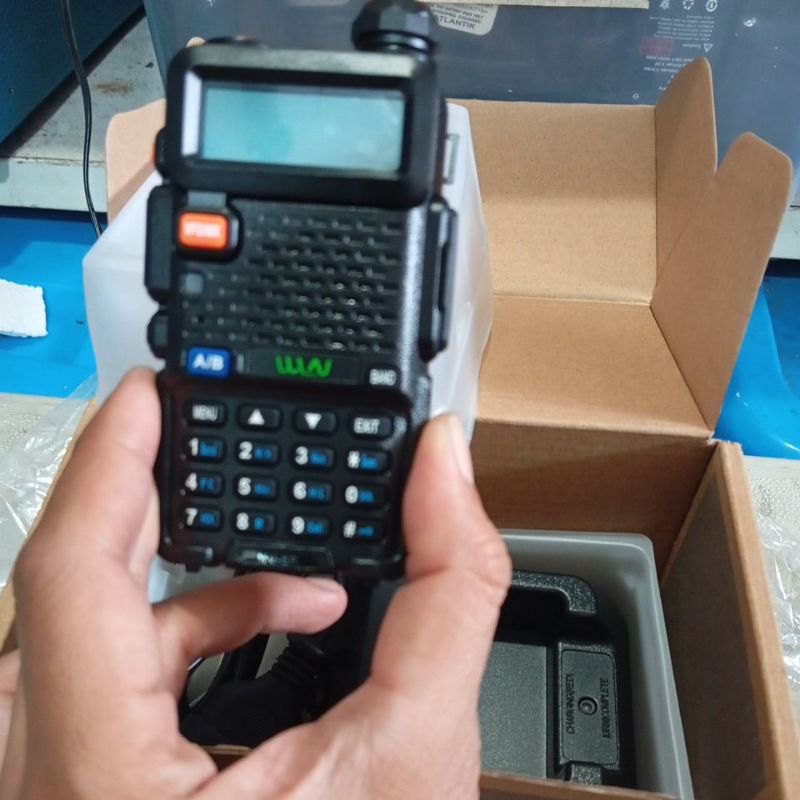 Ht WLAN / BOAFENG Uv5R Dual Band UHV dan VHF