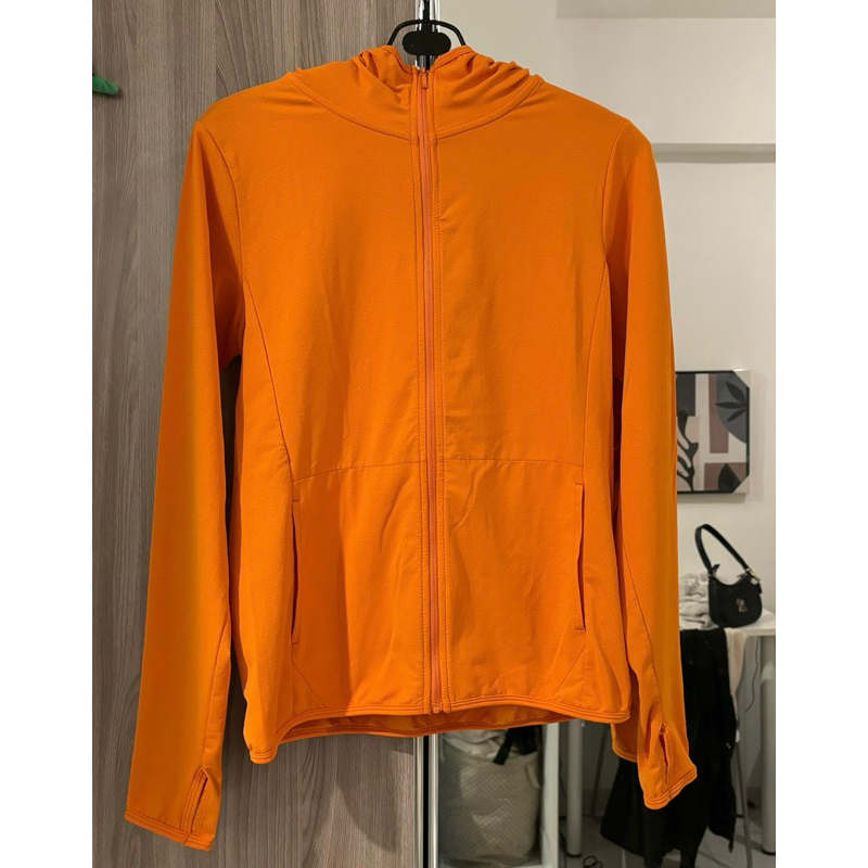 (preloved) UNIQLO AIRism women