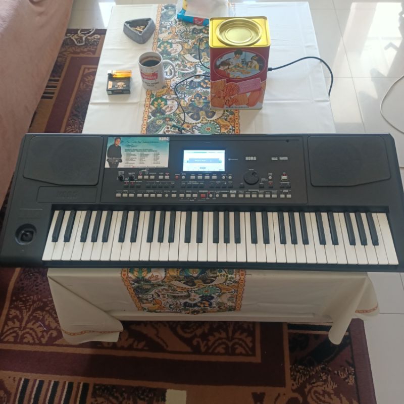 Korg Pa 300 bekas normal