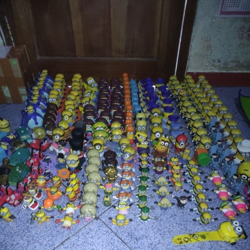 14-12-2024 Figure McD Happy Meal Minion King Bob Gru Agnes Despicable Me Minions