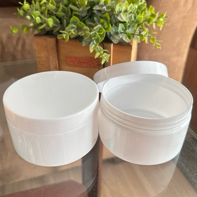 POT LULUR JAR PLASTIK BULAT 250GR PUTIH FULL MANDA