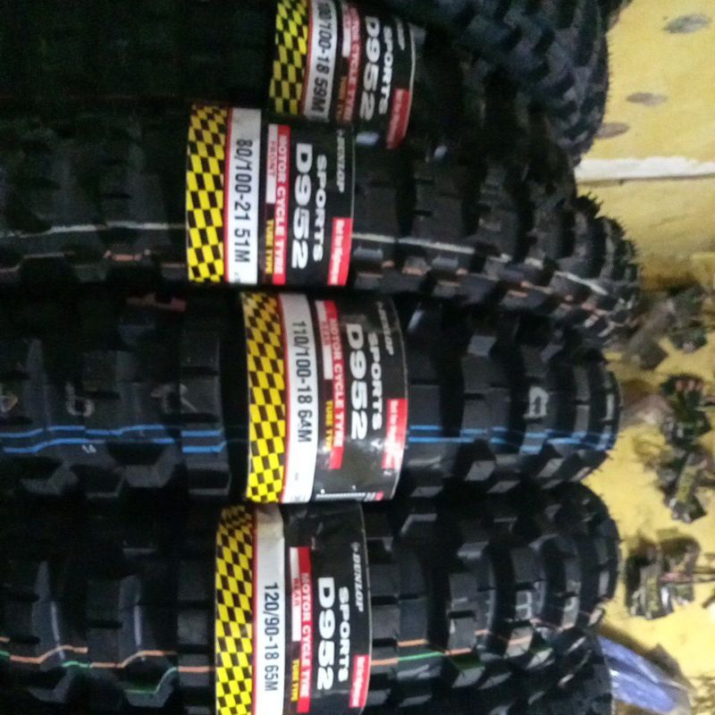ban trail Dunlop d952 ring 18/21 ukuran 100-100/18,110-100/18,120-90/18 dan 80-100/21