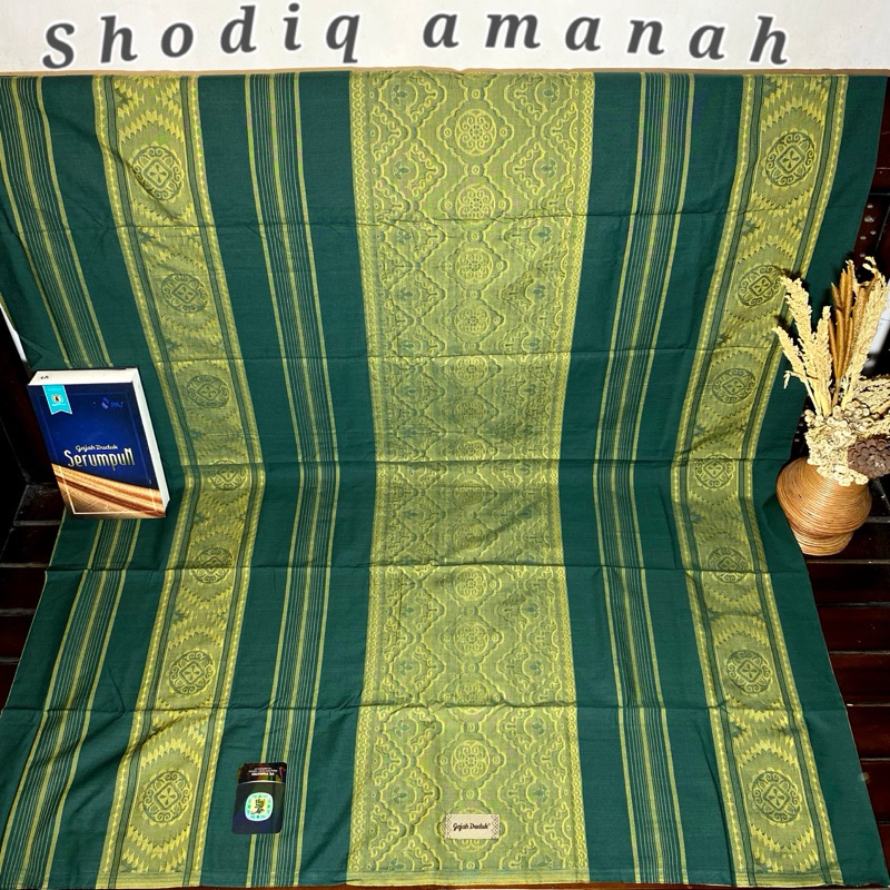 Sarung gajah duduk serumpun