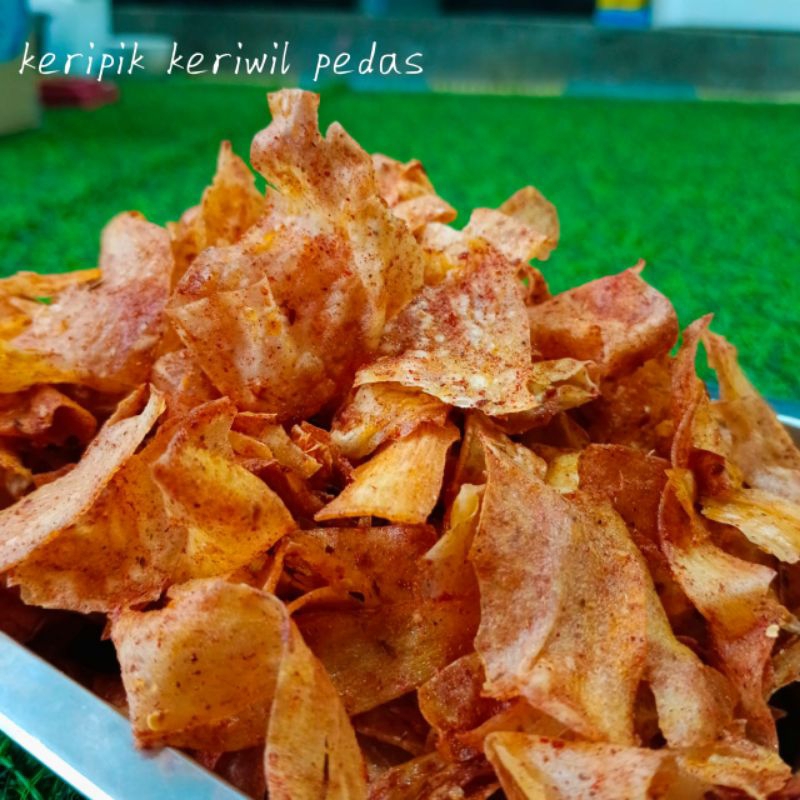 

cemilan keripik singkong keriwil pedas gacor 1kg snack renyah
