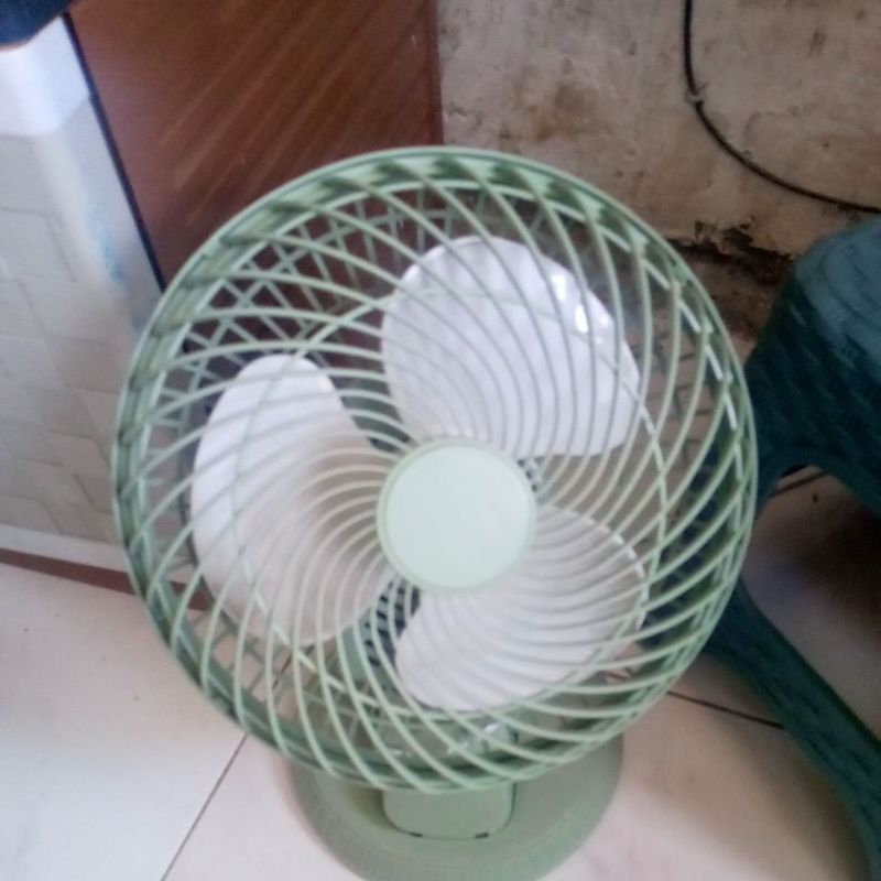 kipas angin bekas