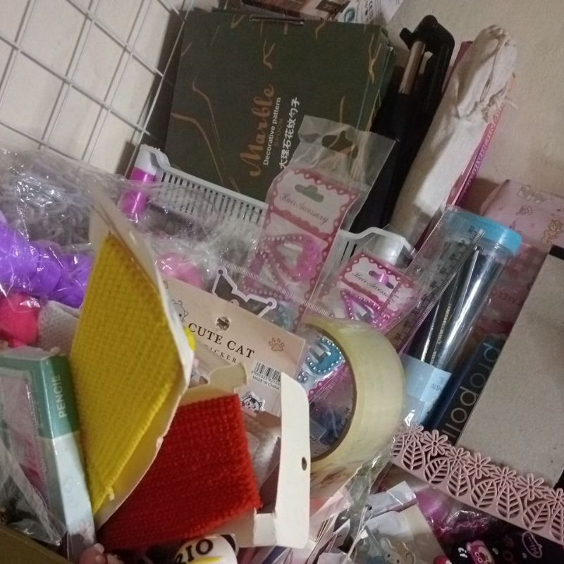 

pilih" barang harga ambyarrr