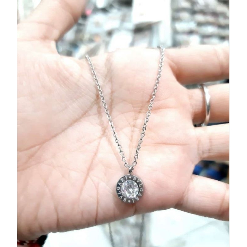 Kalung titanium luiontin bulgari warna silver 45 cm