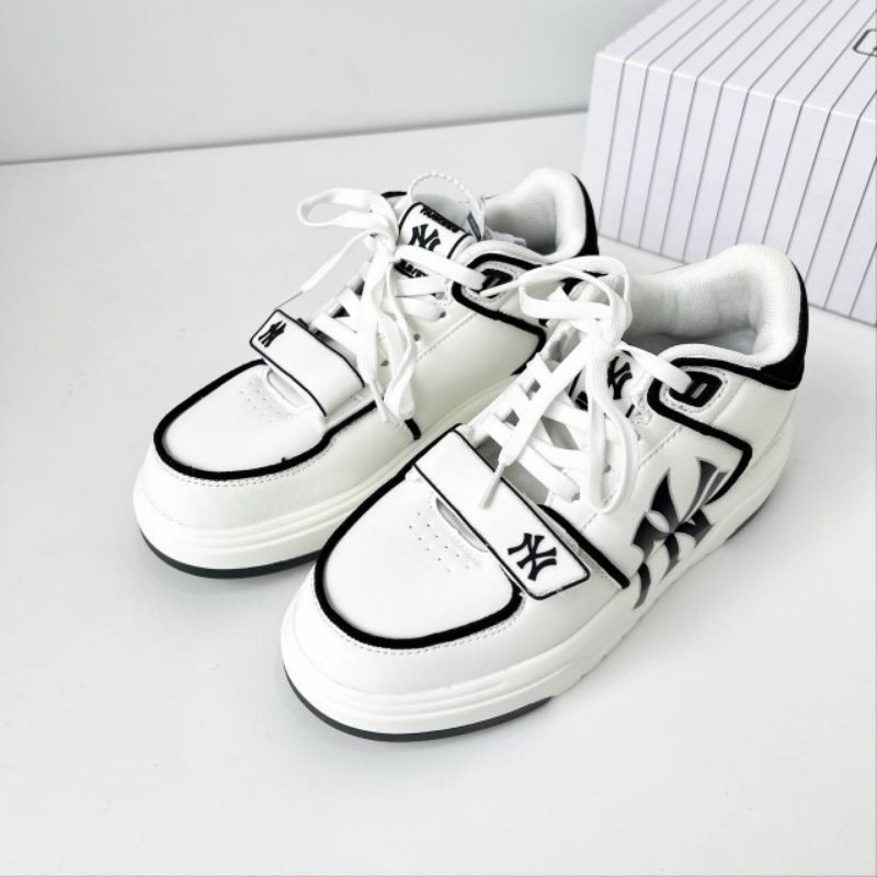 Sepatu MLB NY putih hitam olahraga