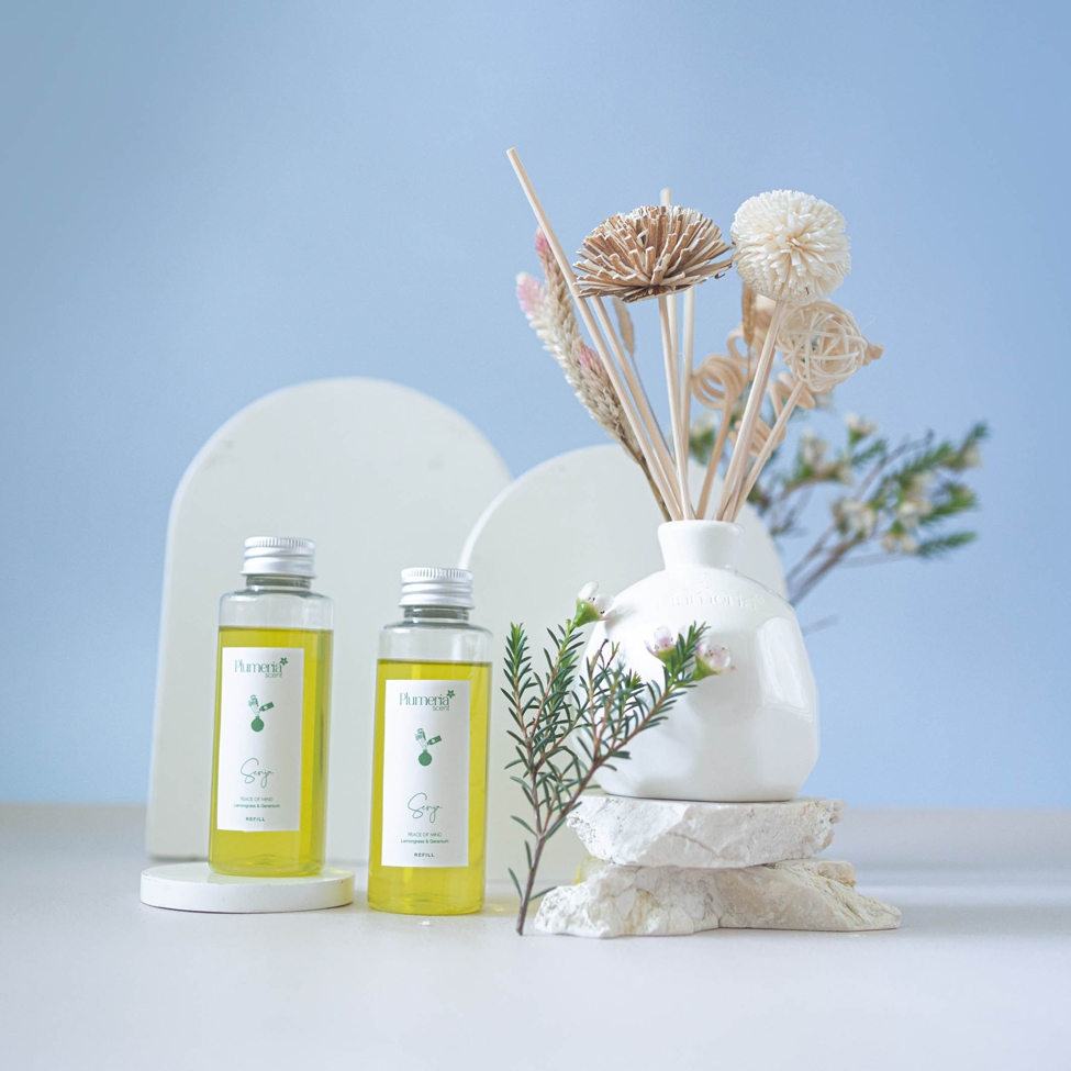 Plumeria Scent Ceramic Essential Oil Reed DIffuser
