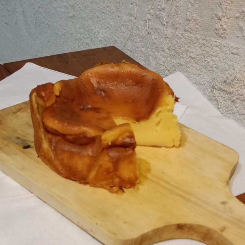 

Burn Cheese Cake Basque
