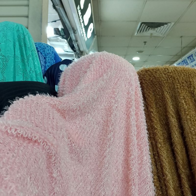 Bahan Kain Bulu-Bulu Motif/Bulu Rumbai