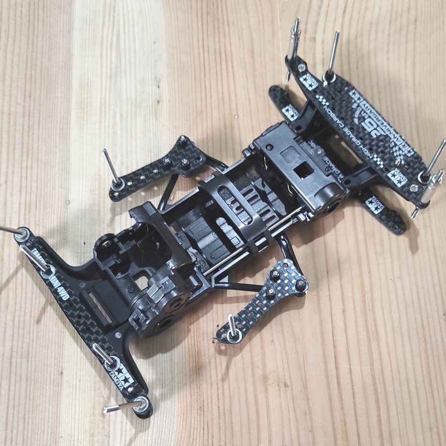 Tamiya Side Damper Class RTR Kosongan ( Chassis SFM Carbon Original Tamiya )