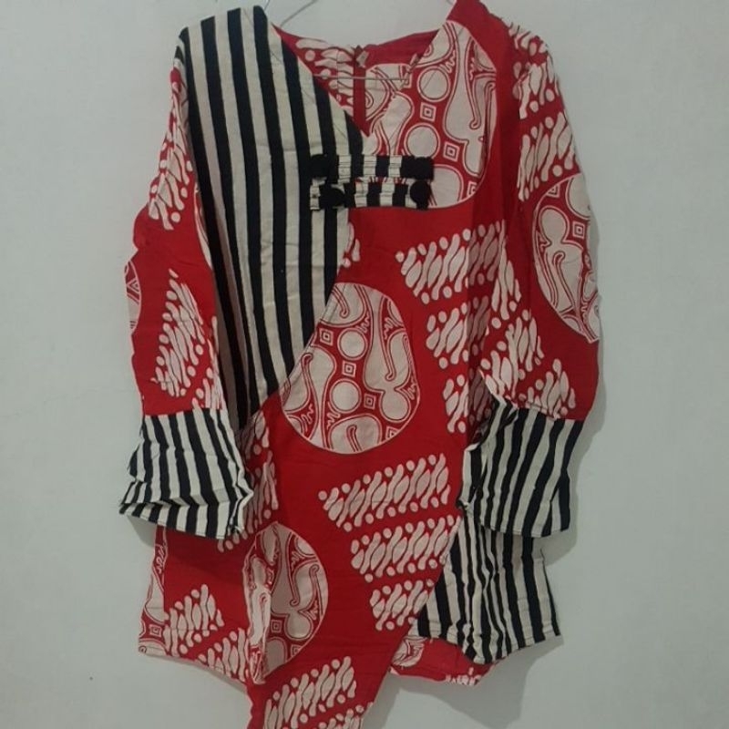 Preloved blouse batik wanita kantor merah