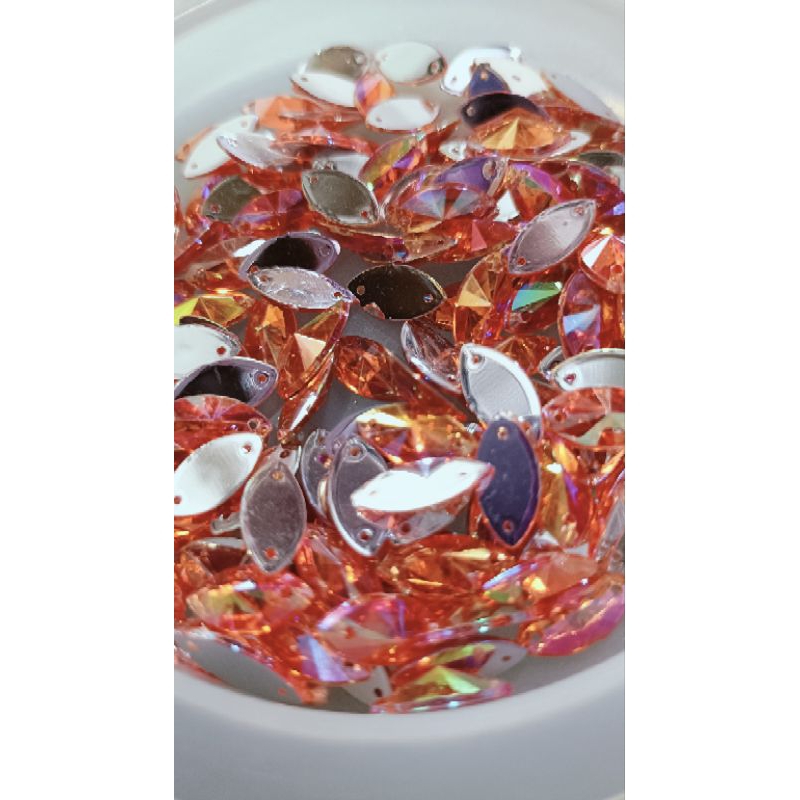 72 biji Payet diamond kristal , 6x12 Payet jahit bentuk daun.