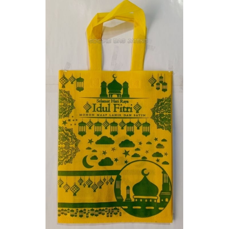 

Tas Hampers Idul Fitri 30x40 Printing 2 Sisi Tas Spunbond Lebaran (isi 12 Pcs)