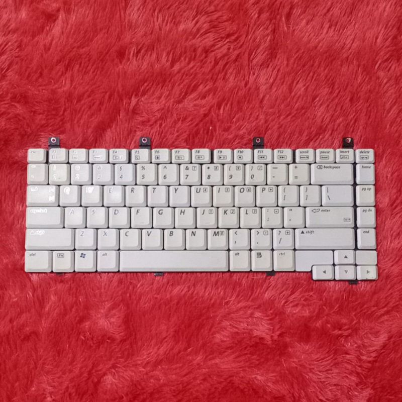 Keyboard Compaq Presario V2000 M2000 R3000 C300 367777-001