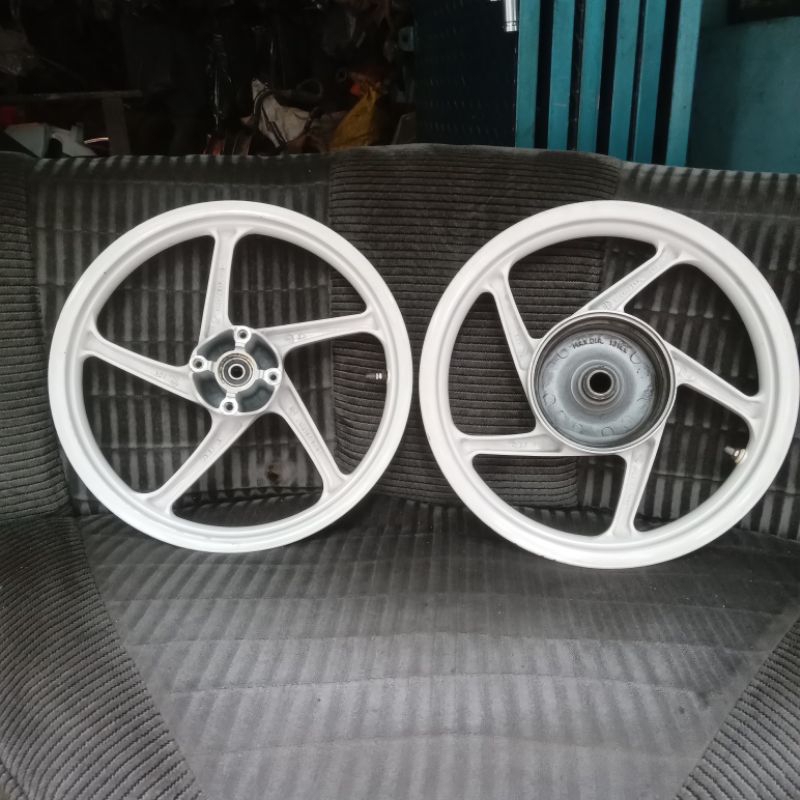 velg vario/beat karbu