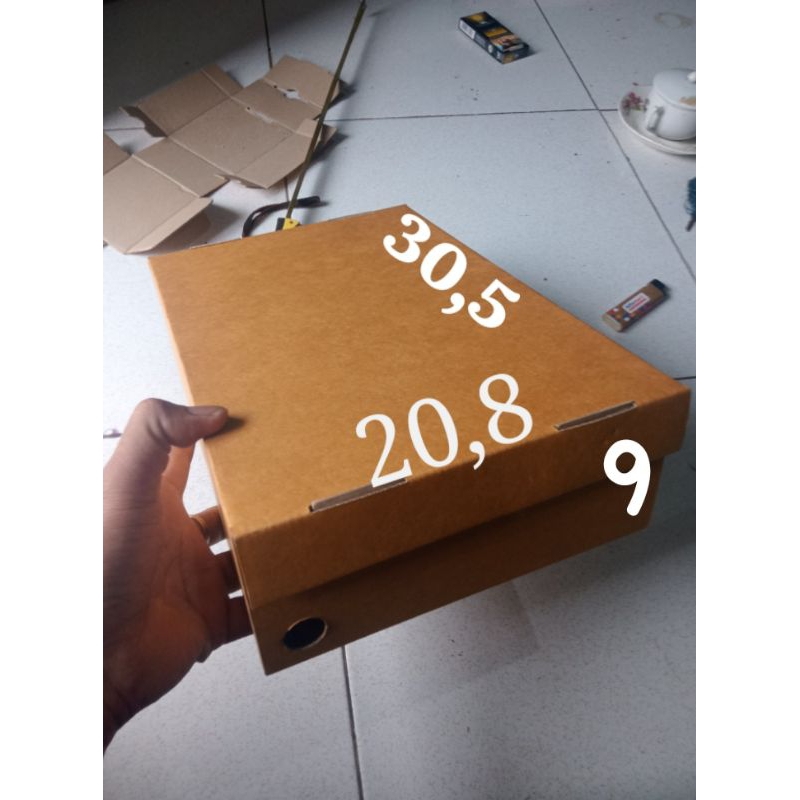 

Packing kardus sepatu /sandal ukuran 30,5x20,8x9cm grade A,Bahan berkualitas ,bah eflute