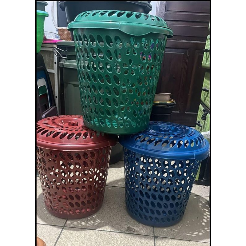 KERANJANG BAJU PLASTIK TUTUP/KERANJANG LAUNDRY/ KERANJANG BAJU KOTOR