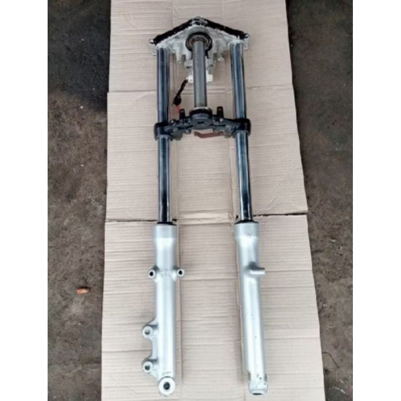 SHOCKBREAKER DEPAN SUZUKI THUNDER 125 ORIGINAL SECOND CABUTAN