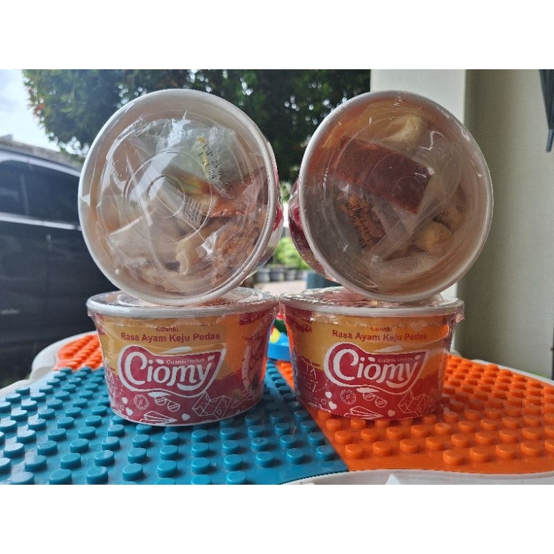 

Ciomy Rasa Ayam Keju Pedas