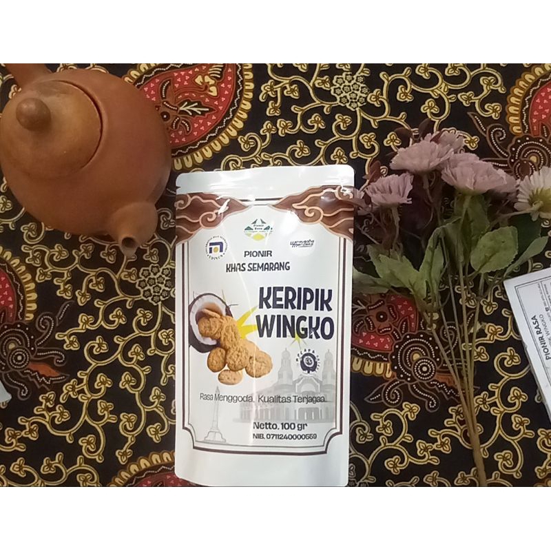 

Keripik Wingko Pionir Rasa Khas Semarang Toping Kelapa 100gr