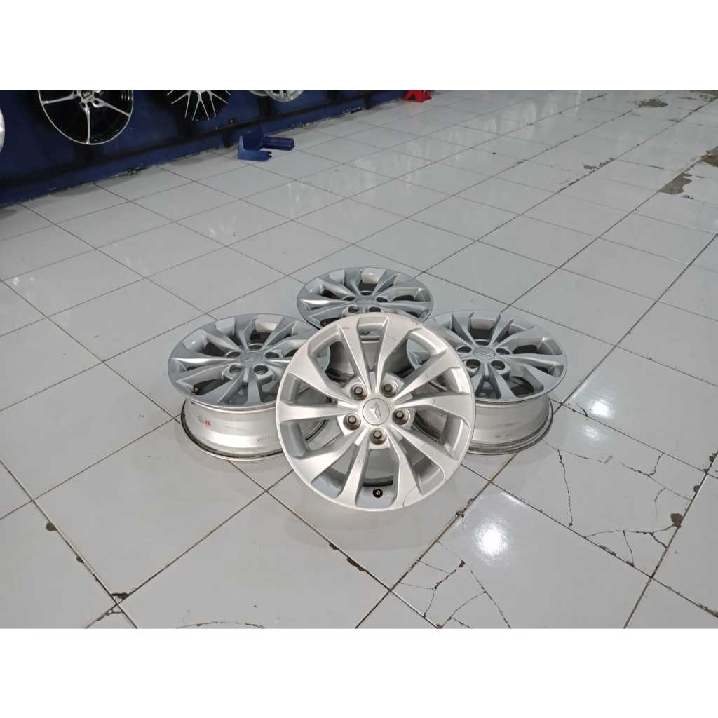Pelek mobil standar copotan mobil terios ring 16 bisa untuk new carry luxio grandmax apv
