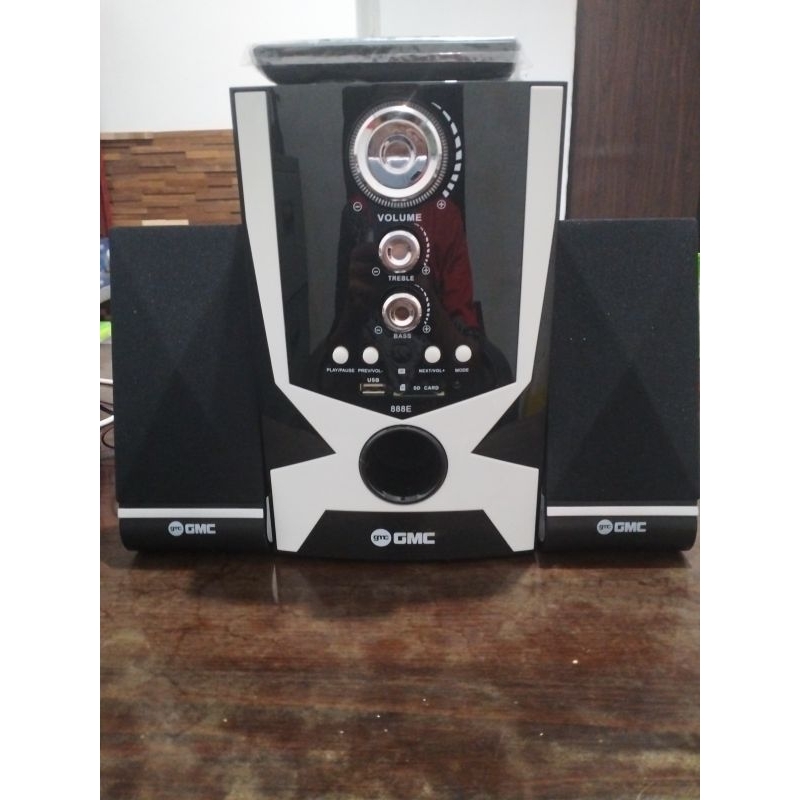 GMC Multimedia Speaker 888E