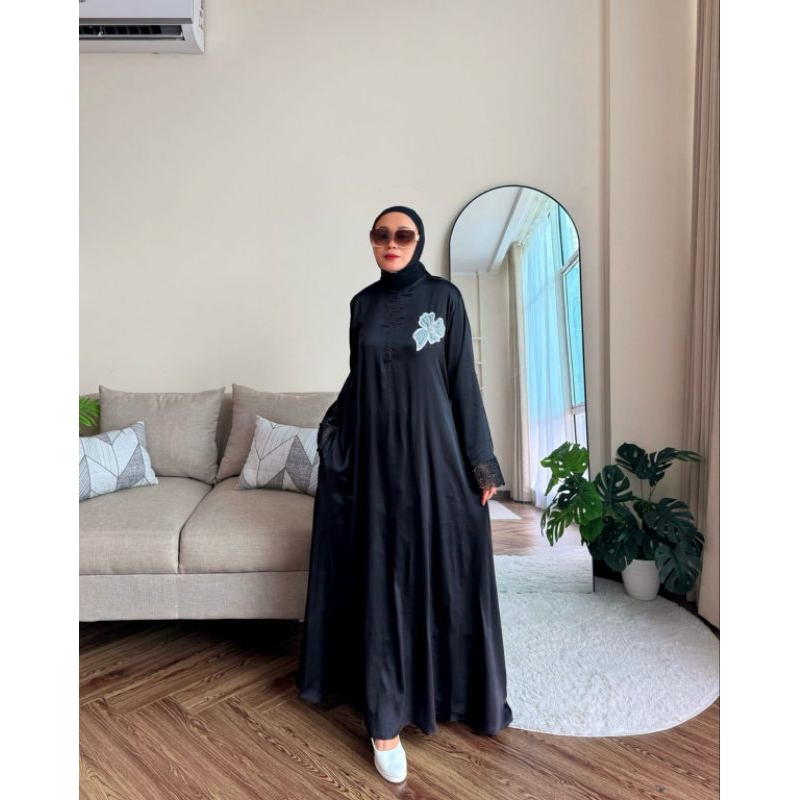 Izzati abaya dress by velino