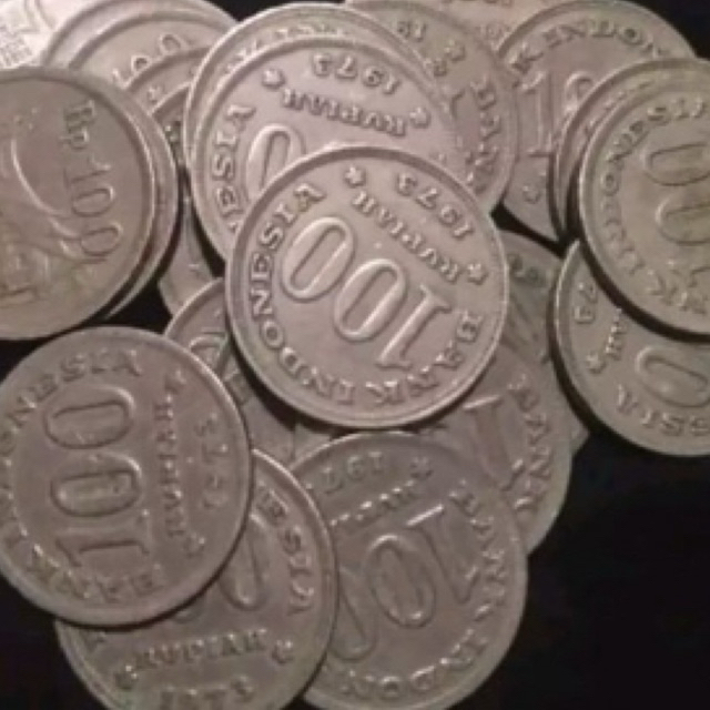 100 tebal koin tahun 1973 bekas