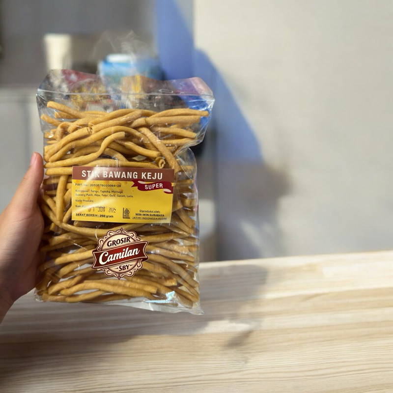 

Stik Bawang Keju Spesial 250gr