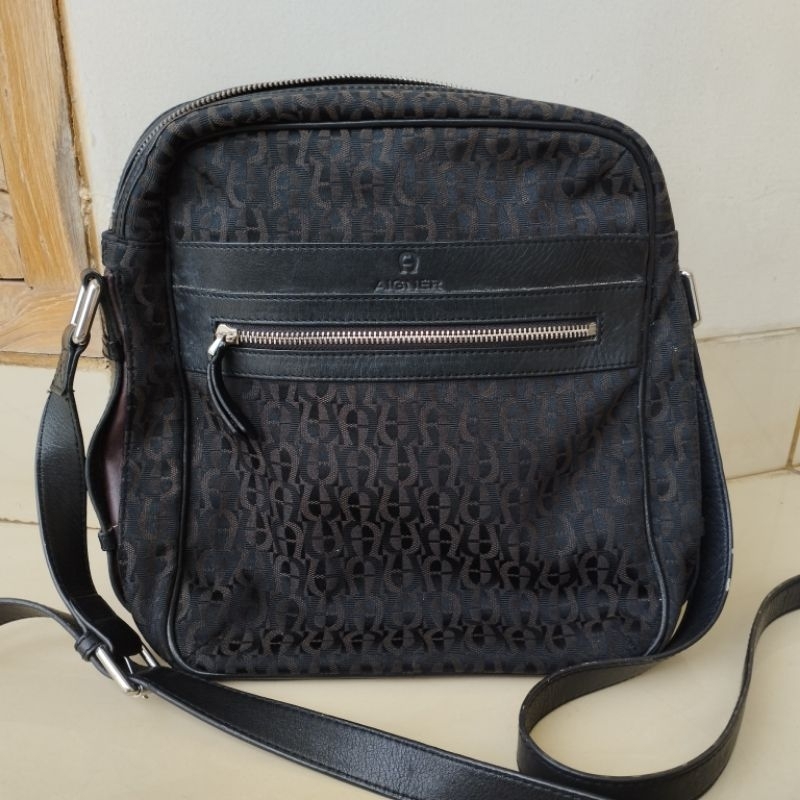 Tas Aigner second ori pemakian pribadi