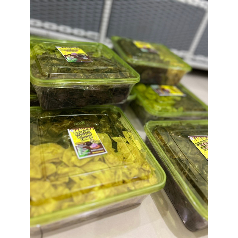 

Keripik pisang coklat 1 box