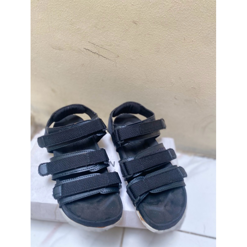 [preloved] Sandal Jora Shera Hitam