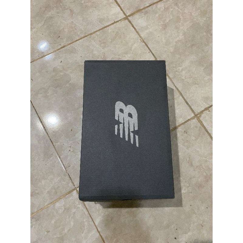 sepatu nb 237