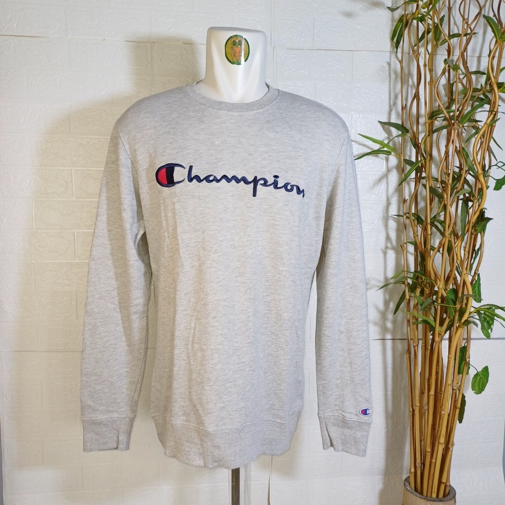 CREWNECK CHAMPION SCRIPT LOGO MADE PAKISTAN, SIZE L (SECOND BRANDED) ABU", CN0265