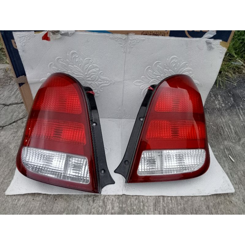 stoplamp kia carens 1 / lampu belakang kia Carens 1 second