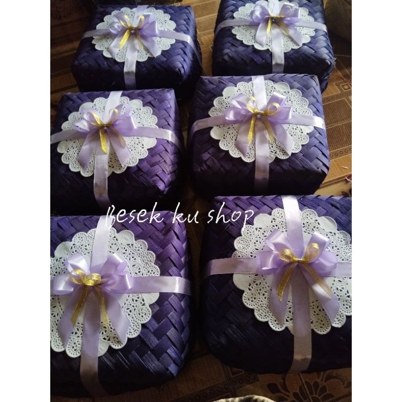 Besek bambu pita warna 18x18 sepasang