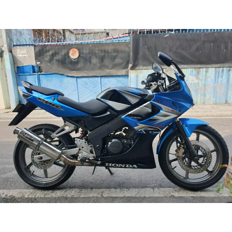 honda cbr old 150cc thn 2006 biru orisinil