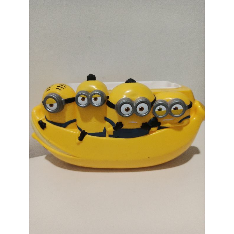 bucket minion