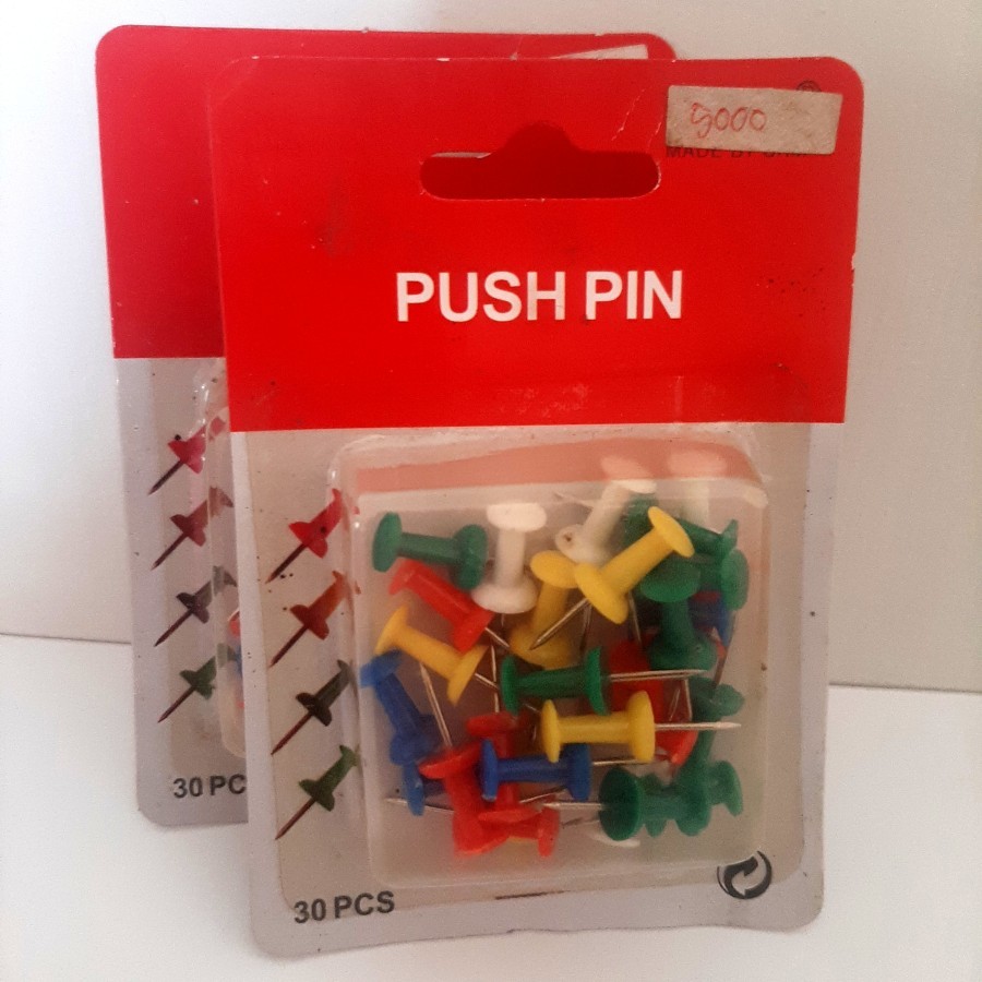 

Push Pin untuk menempel kertas