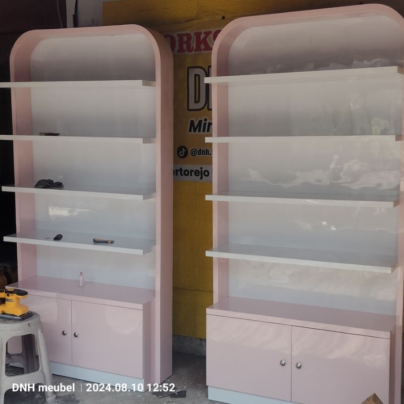 Rak Display Toko Aksesoris Kosmetik Kecantikan